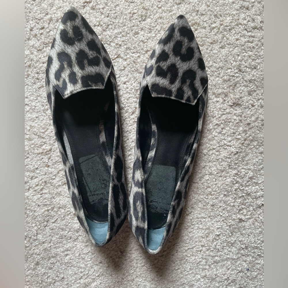 Brand new Marc Fisher Animal Prints Flats, size 6.5.